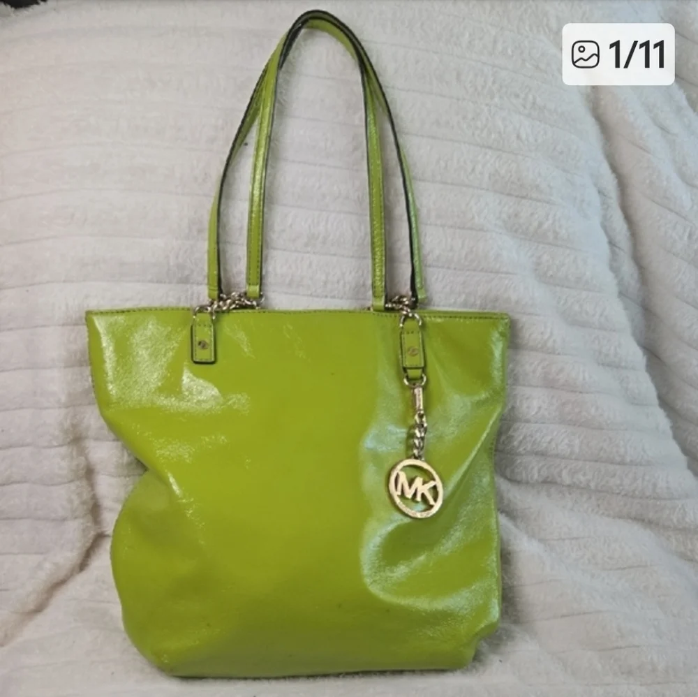 Michael Kors Lime Green Leather Tote Bag - Picture 12 of 12